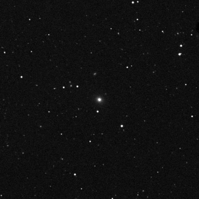 IC 2708 - Zoom