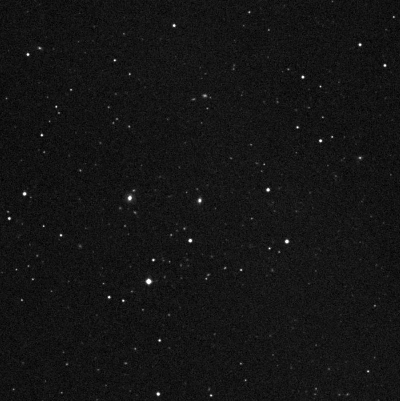 IC 2746 - Zoom