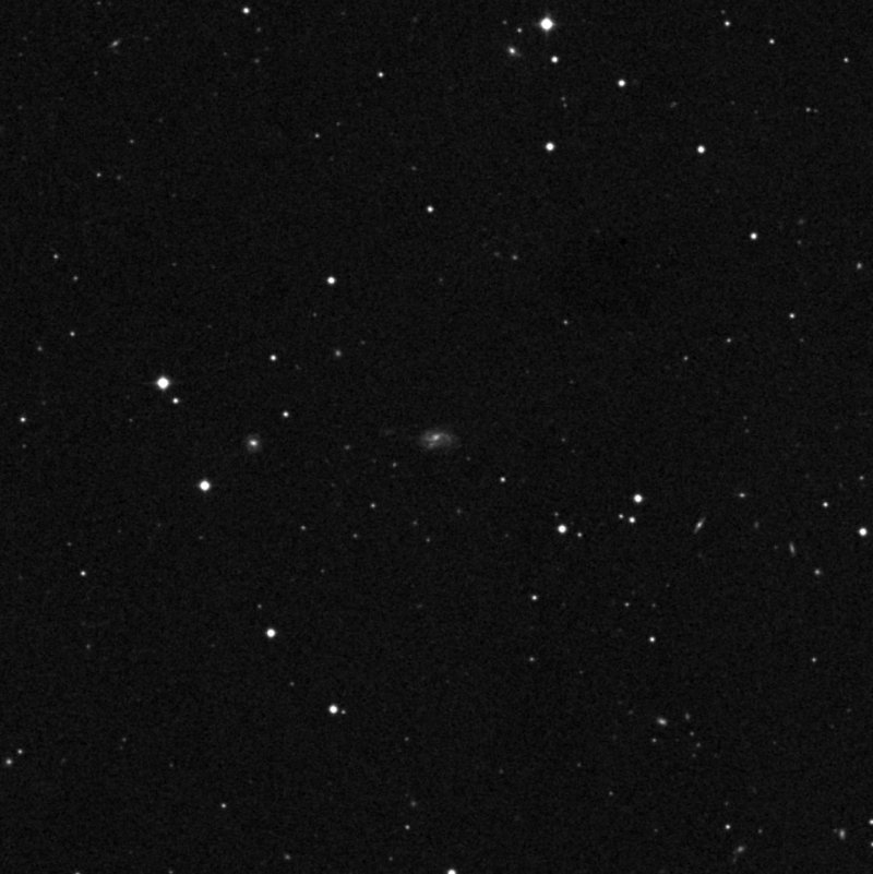 IC 2749 - Zoom
