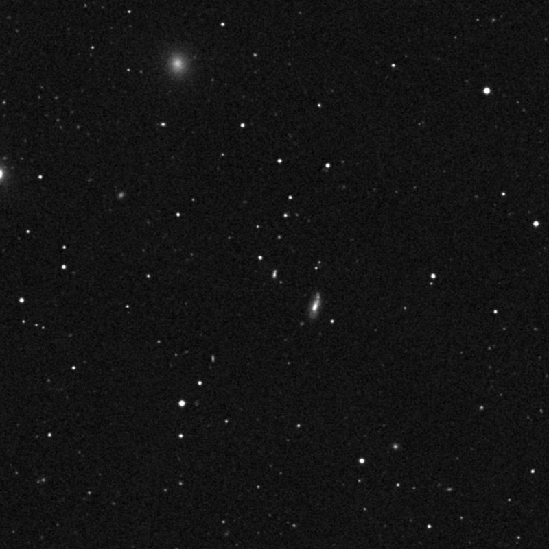 IC 2779 - Zoom