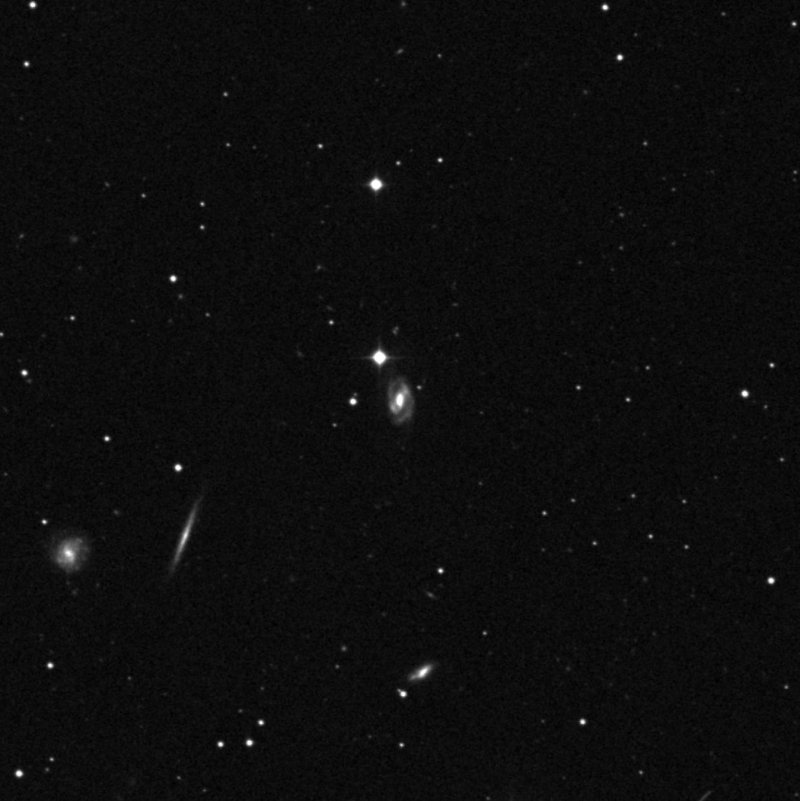 IC 2853 - Zoom