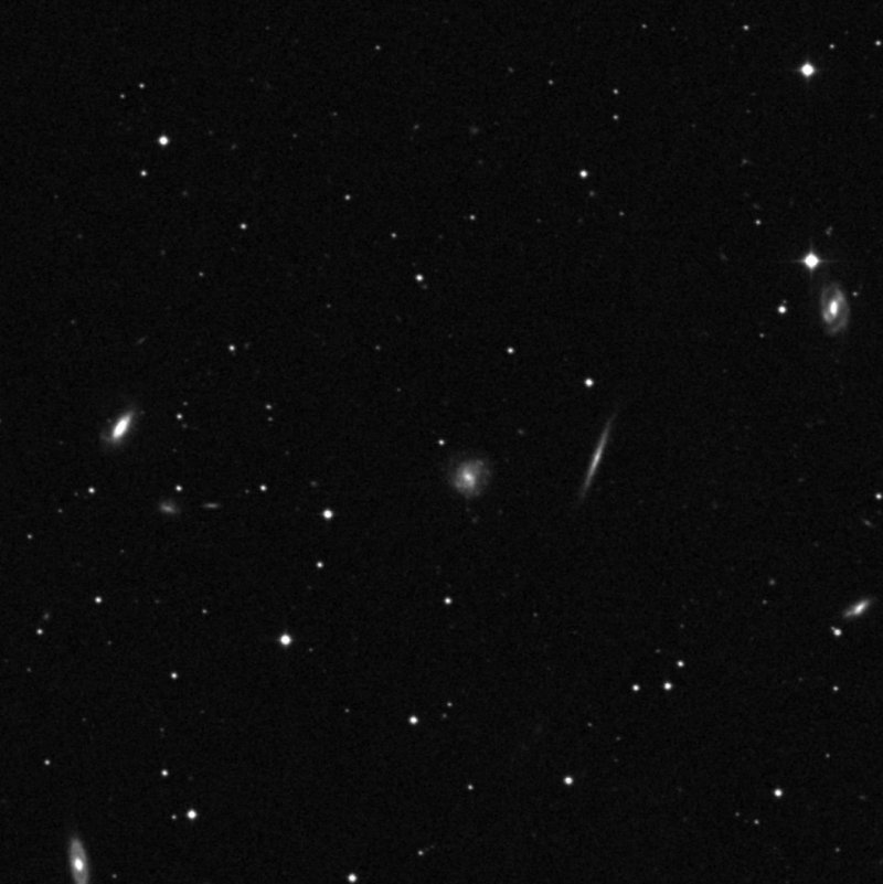 IC 2859 - Zoom