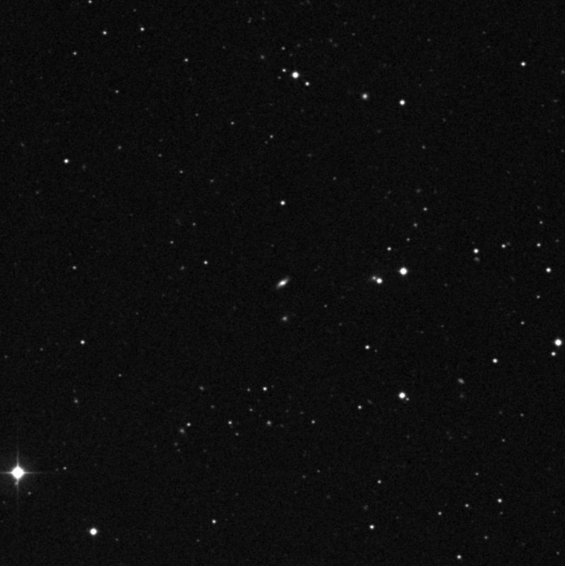 IC 2921 - Zoom