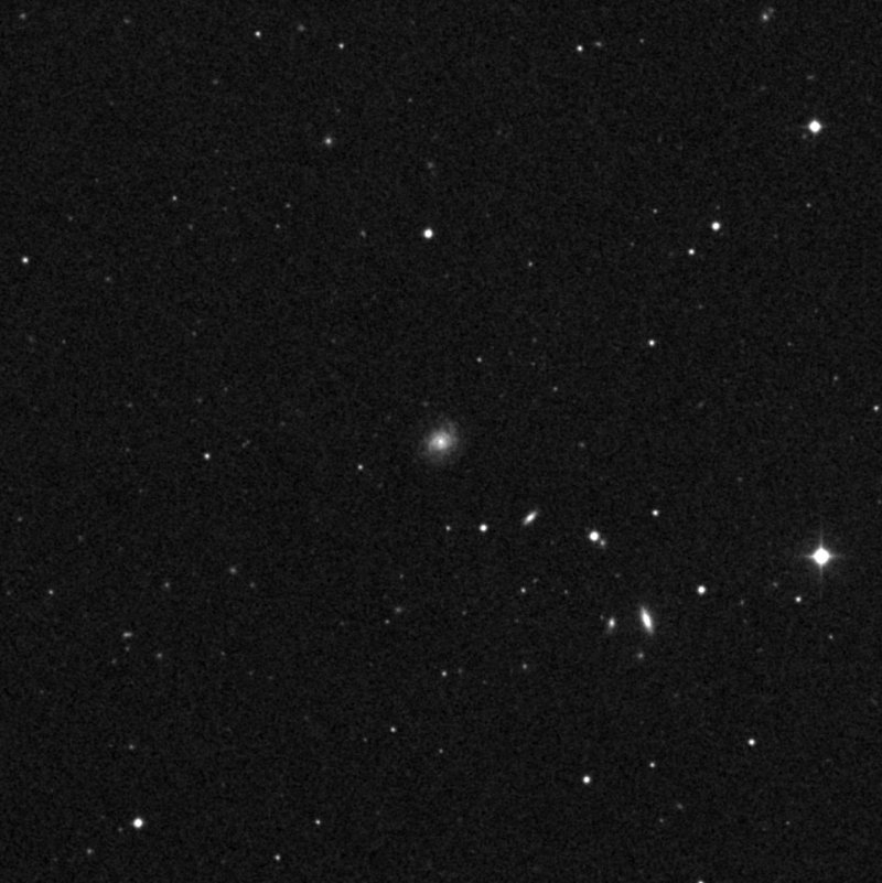 IC 2928 - Zoom
