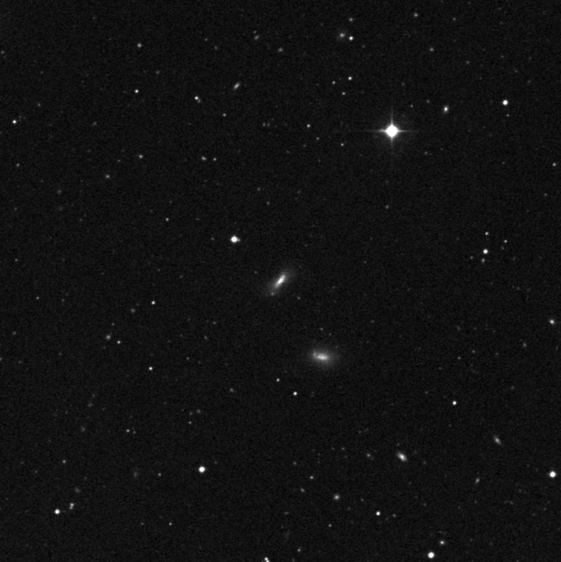 IC 2985 - Zoom