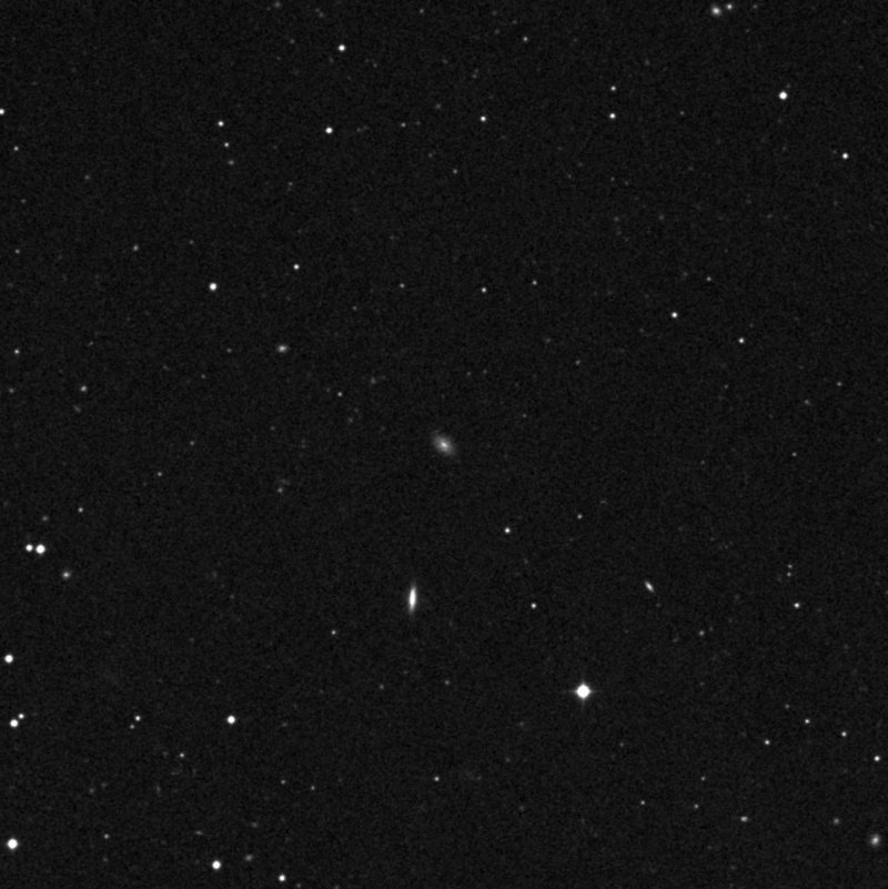 IC 3017 - Zoom
