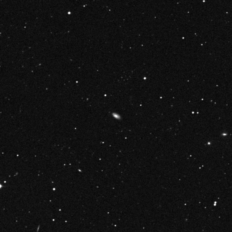 IC 3243 - Zoom