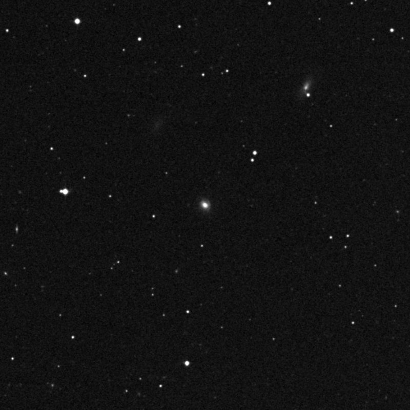 IC 3327 - Zoom