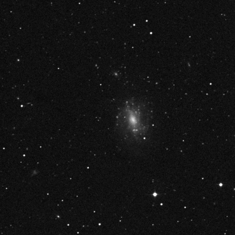 IC 3329 - Zoom