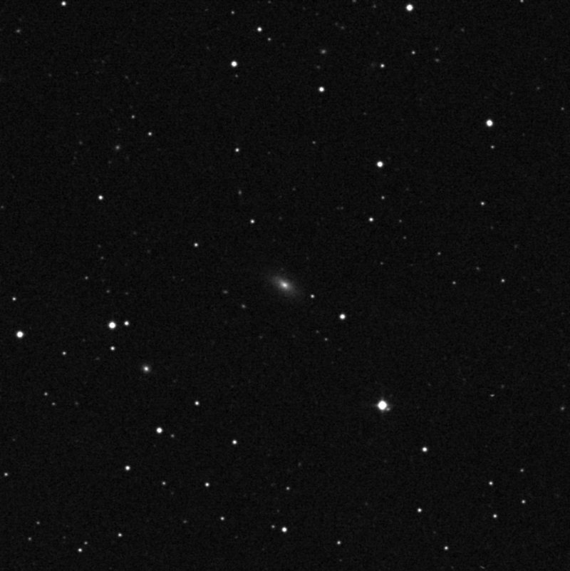 IC 3331 - Zoom