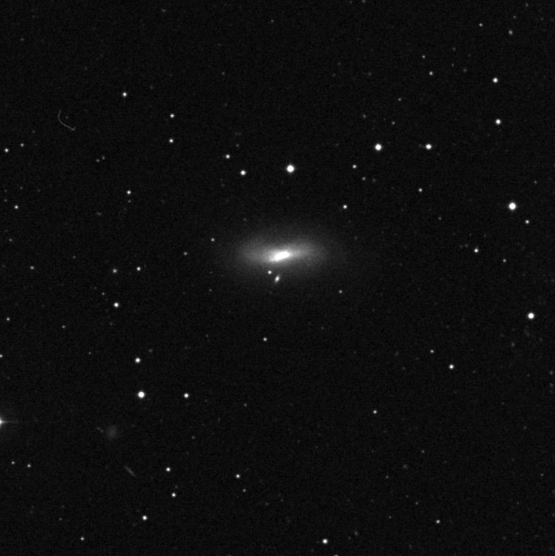 IC 3366 - Zoom