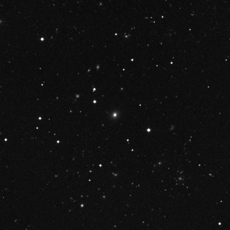 IC 3394 - Zoom