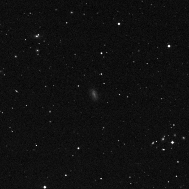 IC 3517 - Zoom