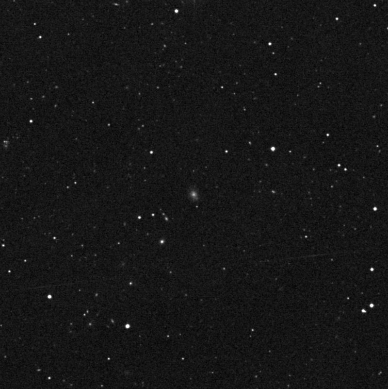 IC 3525 - Zoom