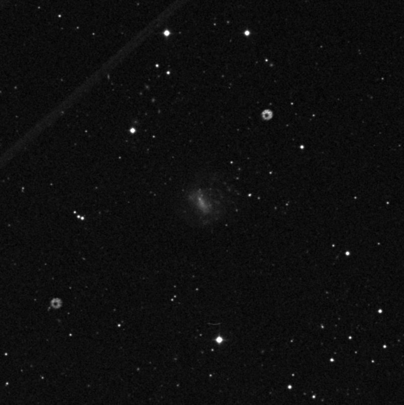 IC 3576 - Zoom
