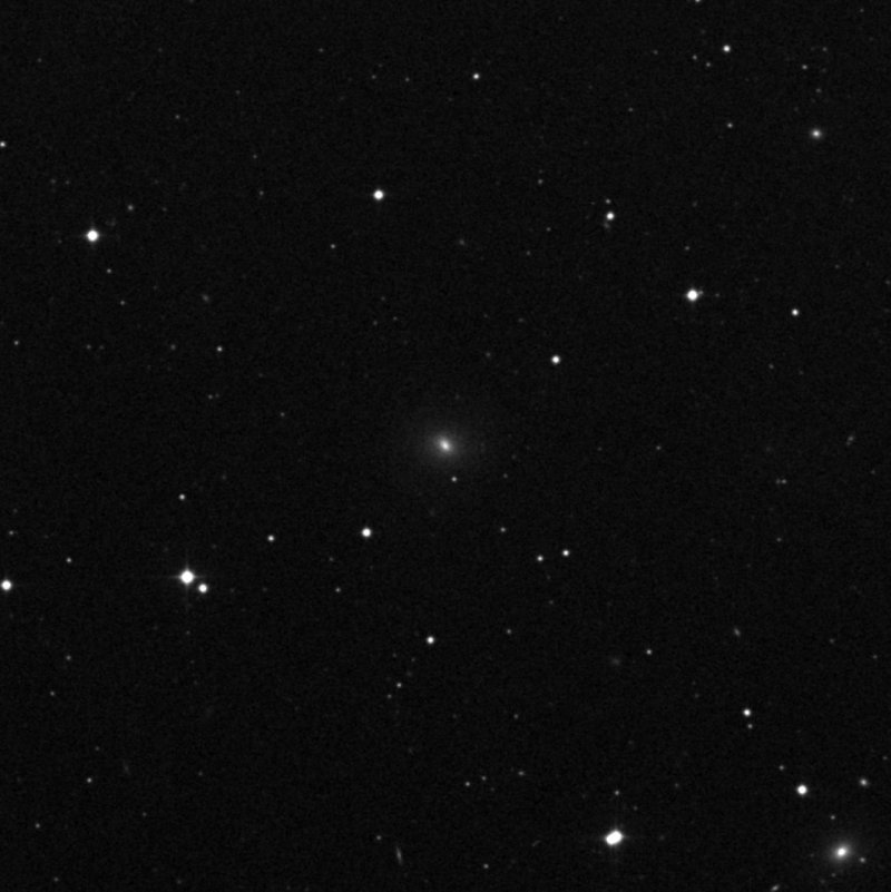 IC 3586 - Zoom