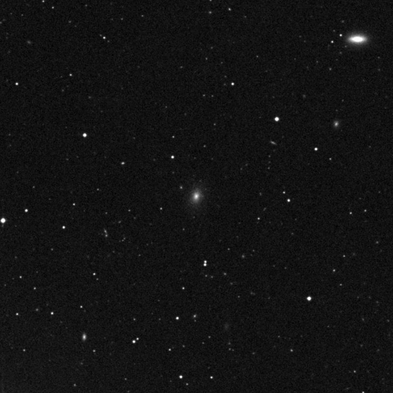 IC 3635 - Zoom