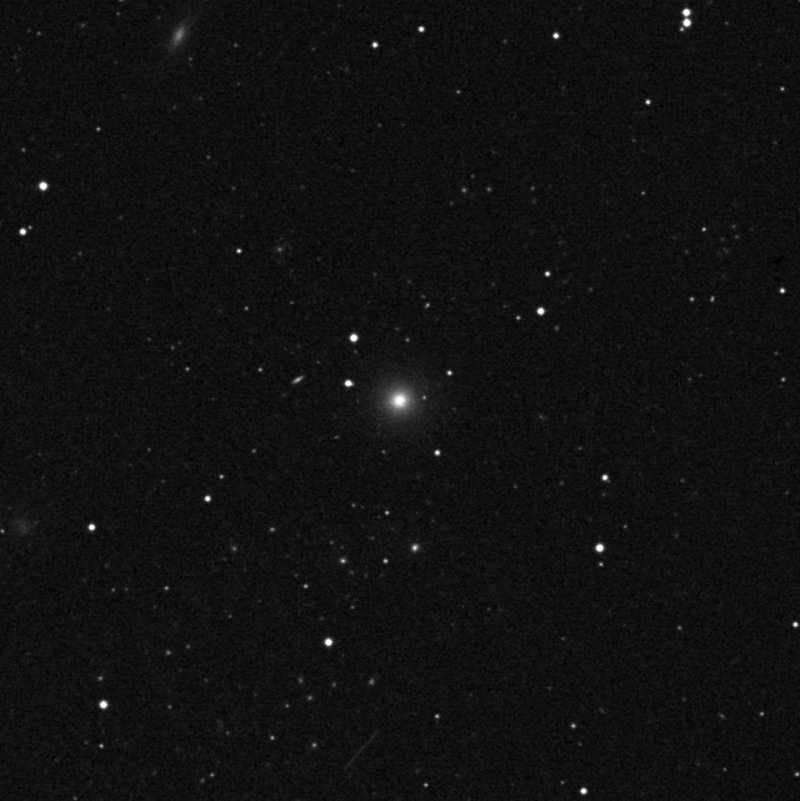 IC 3652 - Zoom