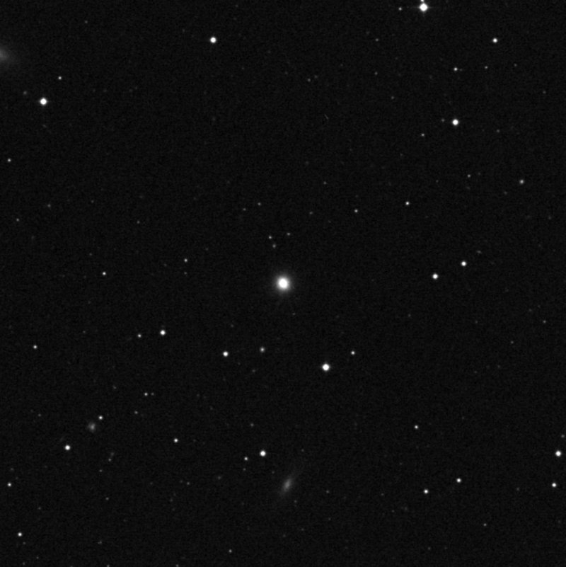 IC 3653 - Zoom