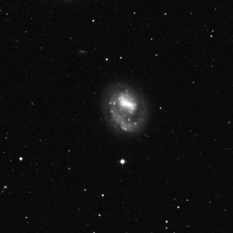 IC 3669 - Zoom