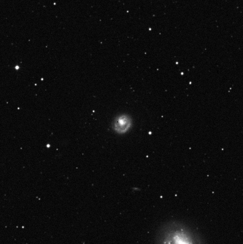 IC 3675 - Zoom