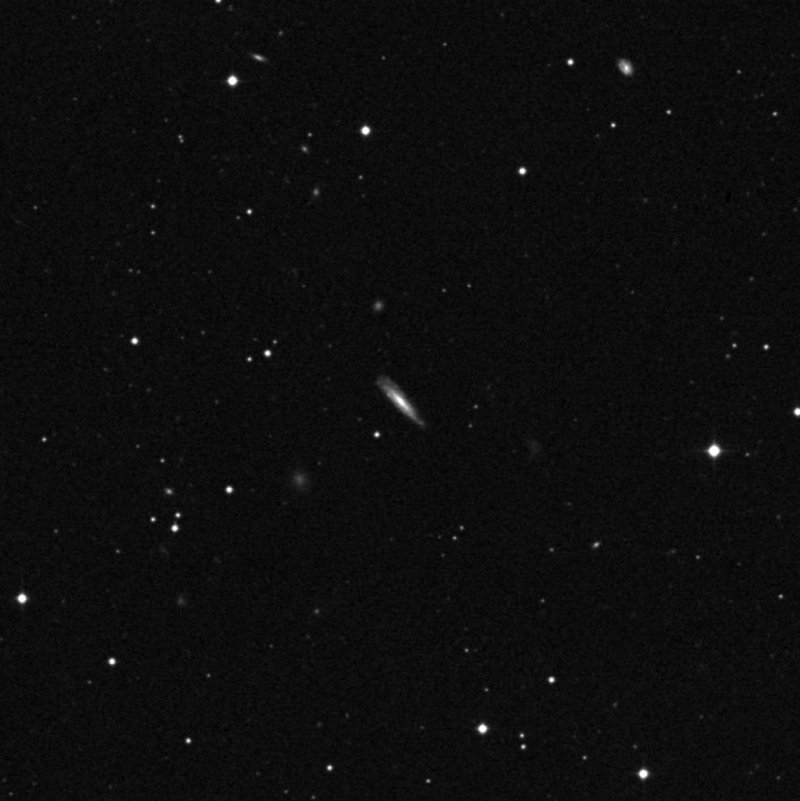 IC 3704 - Zoom
