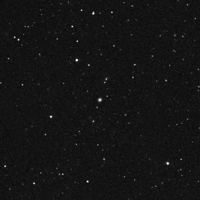 IC 3728 - Zoom