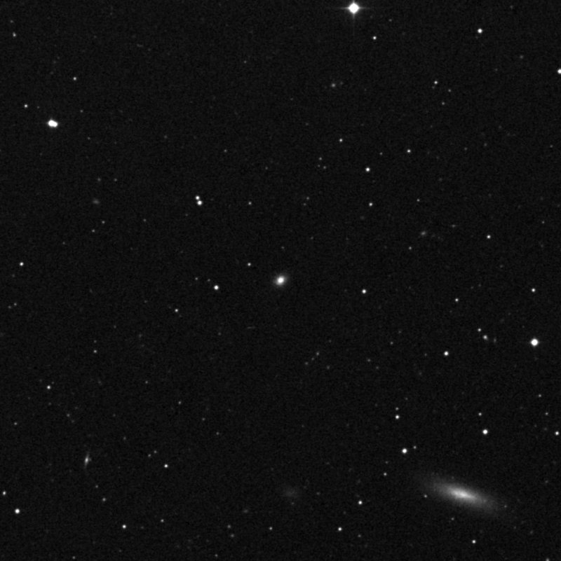 IC 3731 - Zoom