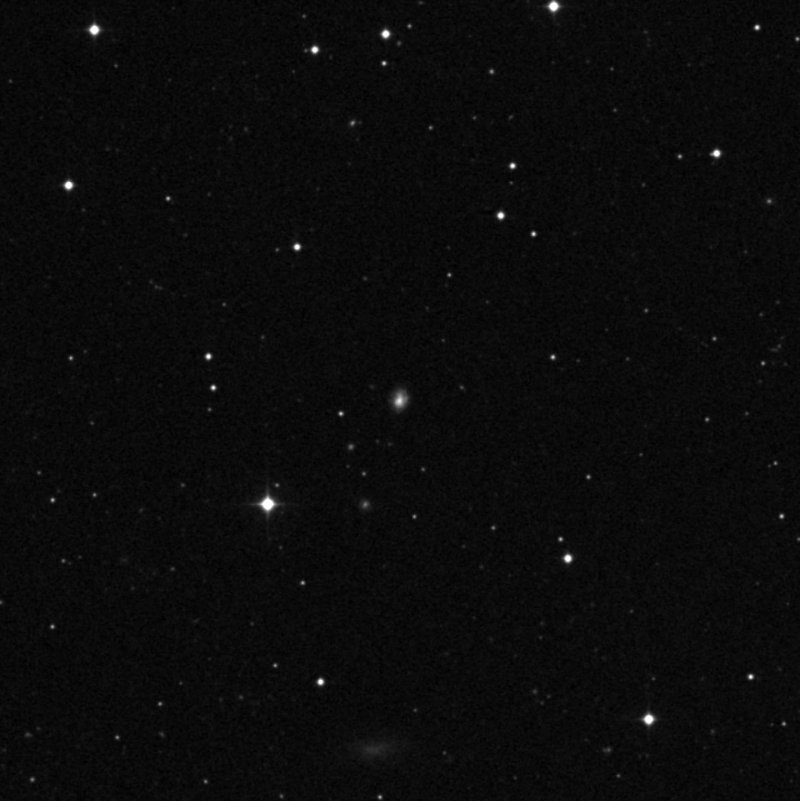 IC 3736 - Zoom