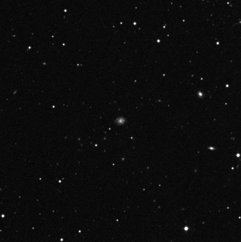 IC 3783 - Zoom