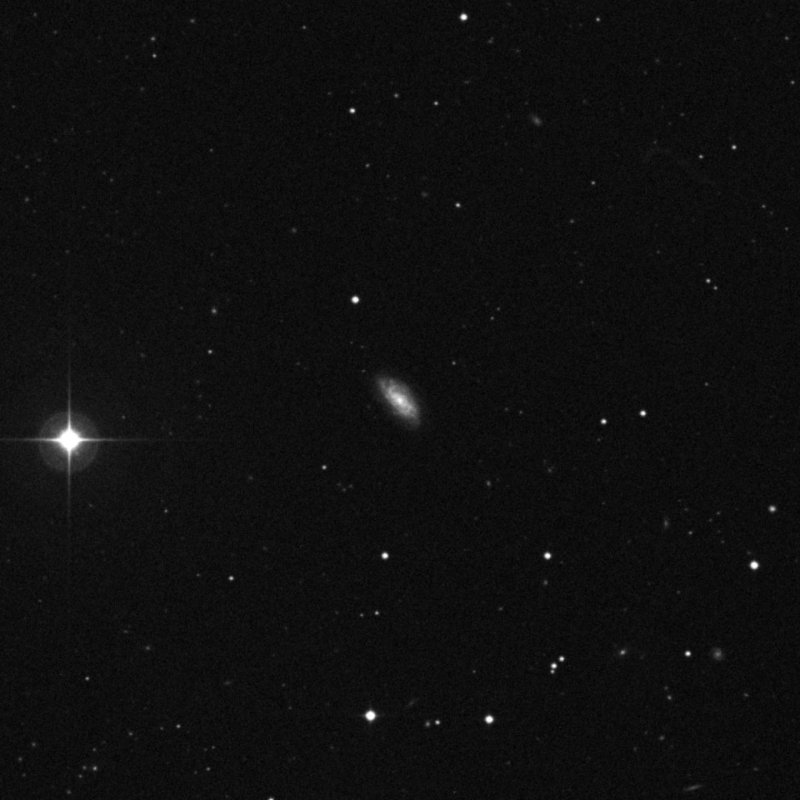IC 3804 - Zoom