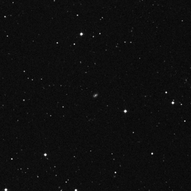 IC 3814 - Zoom