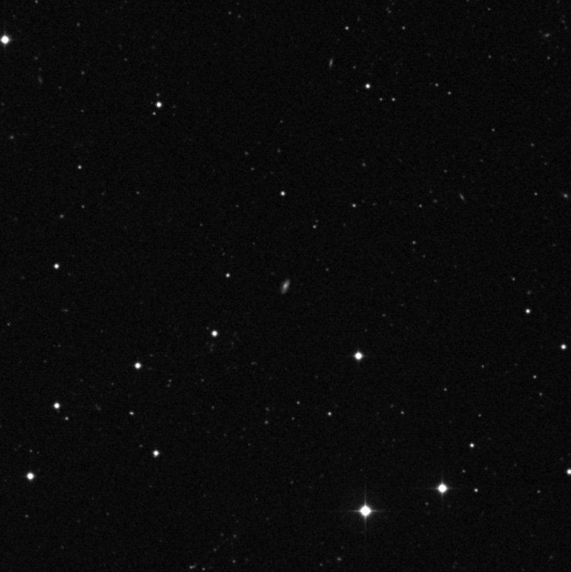 IC 3815 - Zoom
