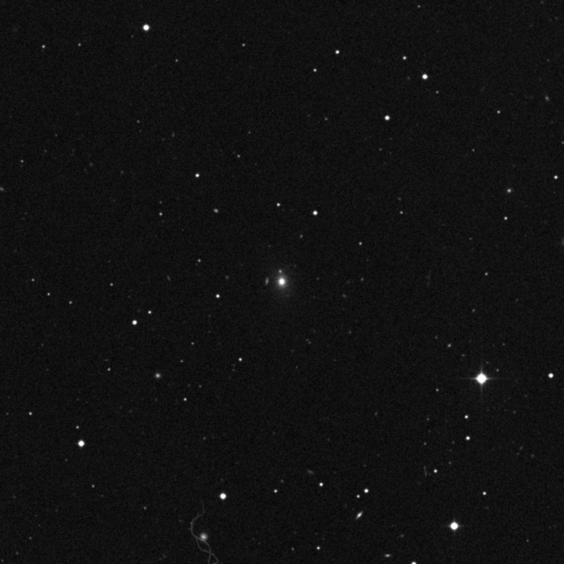 IC 3816 - Zoom