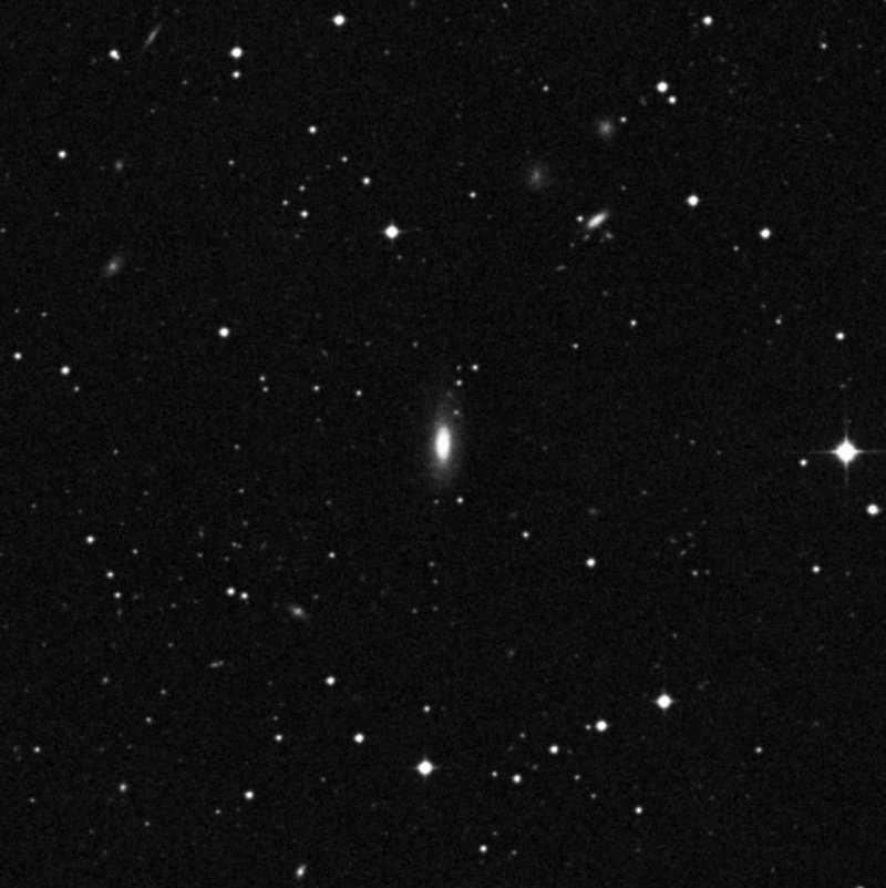 IC 3826 - Zoom