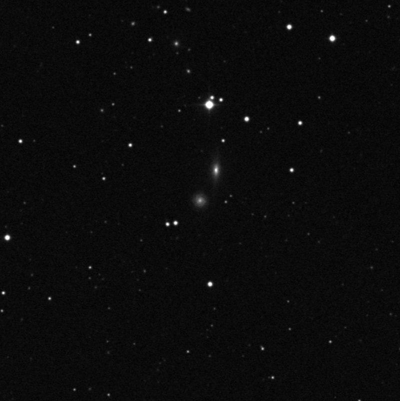 IC 3895 - Zoom
