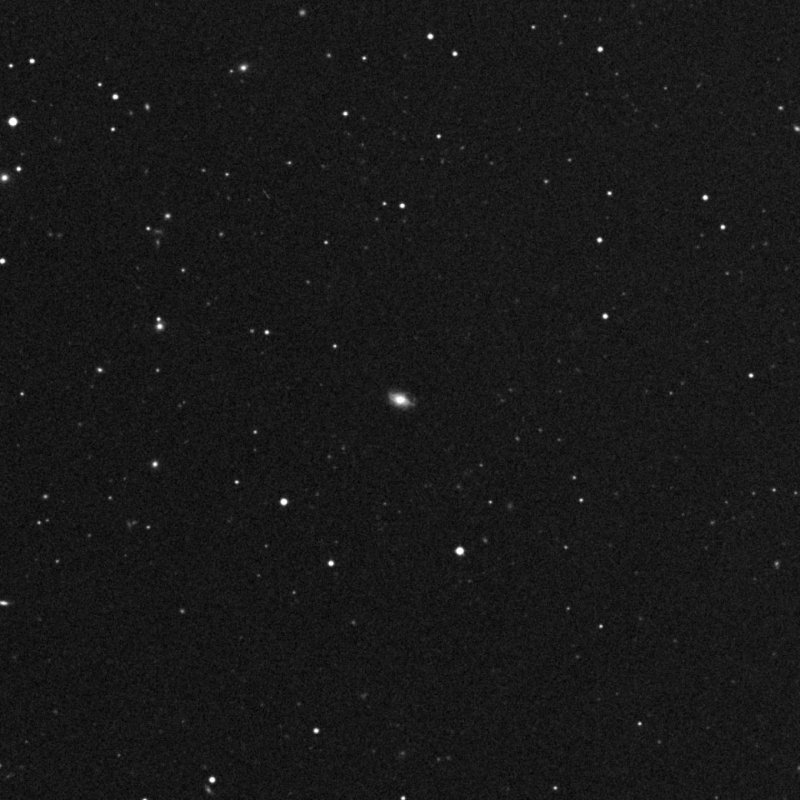 IC 3904 - Zoom