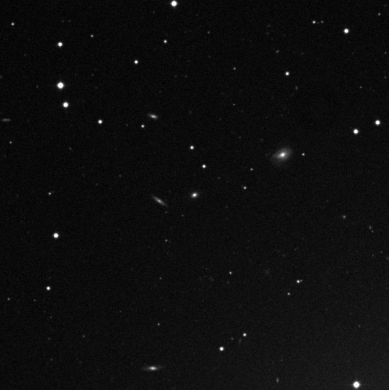 IC 3919 - Zoom