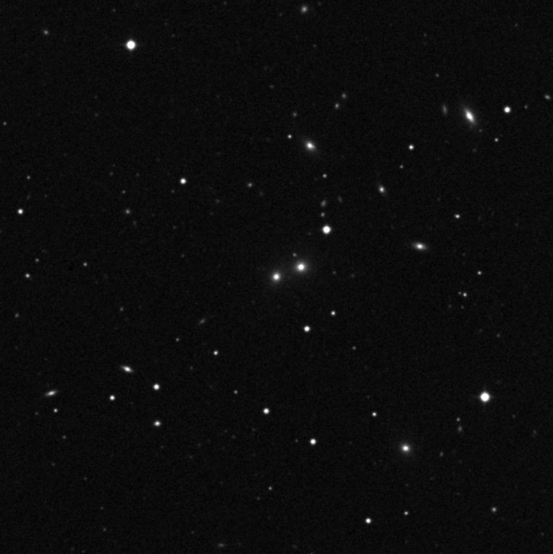 IC 4004 - Zoom
