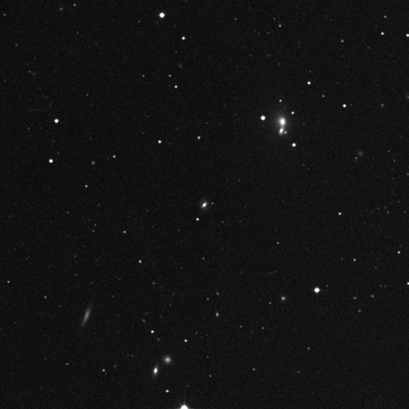IC 4027 - Zoom