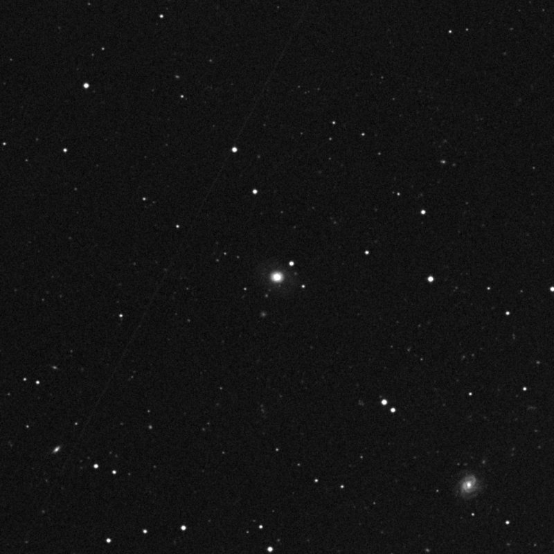 IC 4049 - Zoom