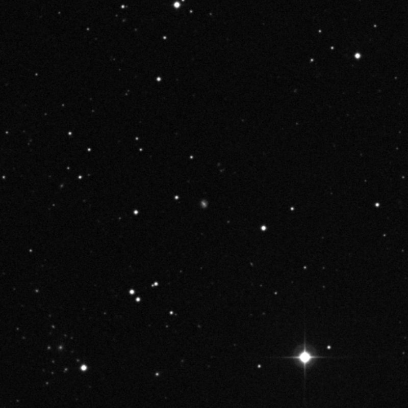 IC 4083 - Zoom
