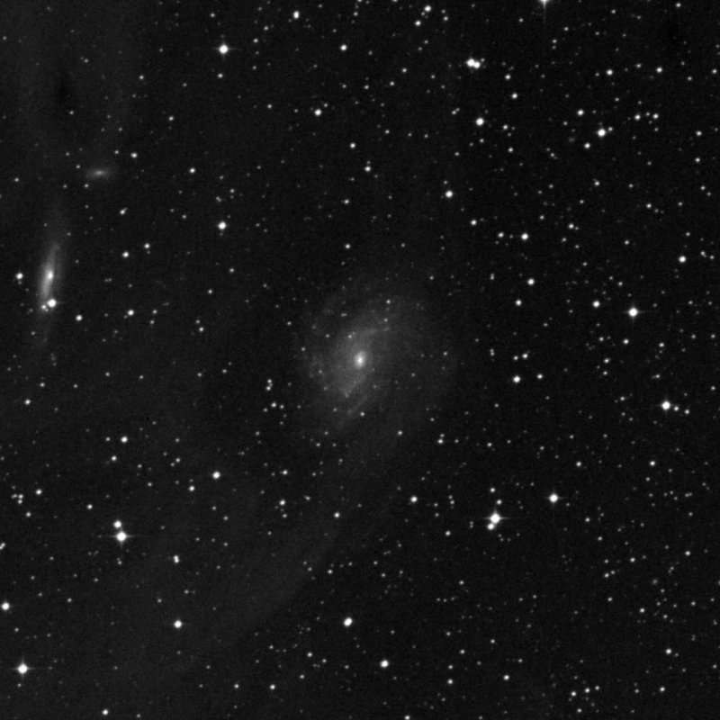 IC 4633 - Zoom