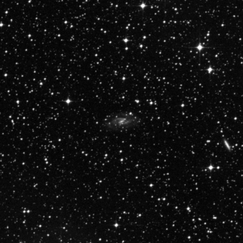 IC 4679 - Zoom