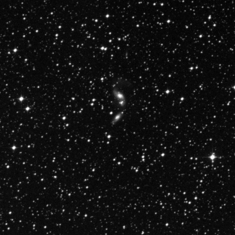 IC 4689 - Zoom