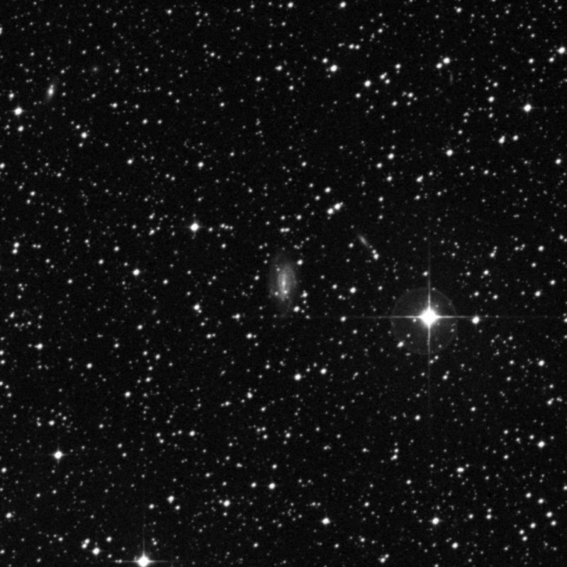 IC 4692 - Zoom
