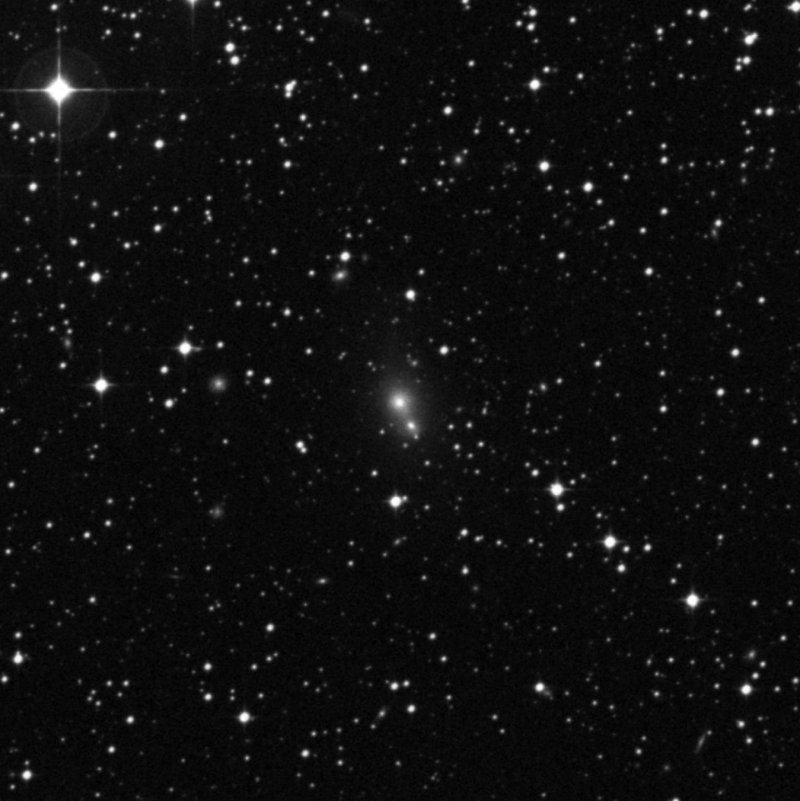 IC 4823 - Zoom