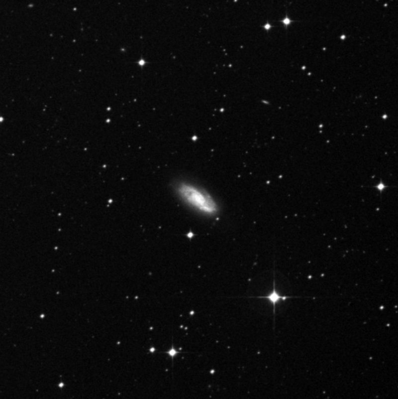 IC 5184 - Zoom