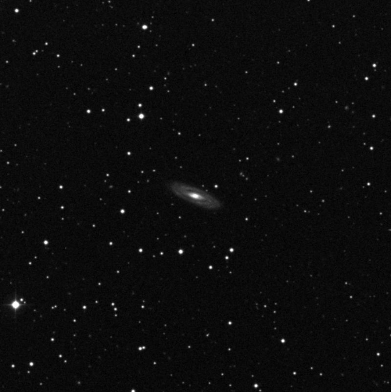 NGC 587 - Zoom