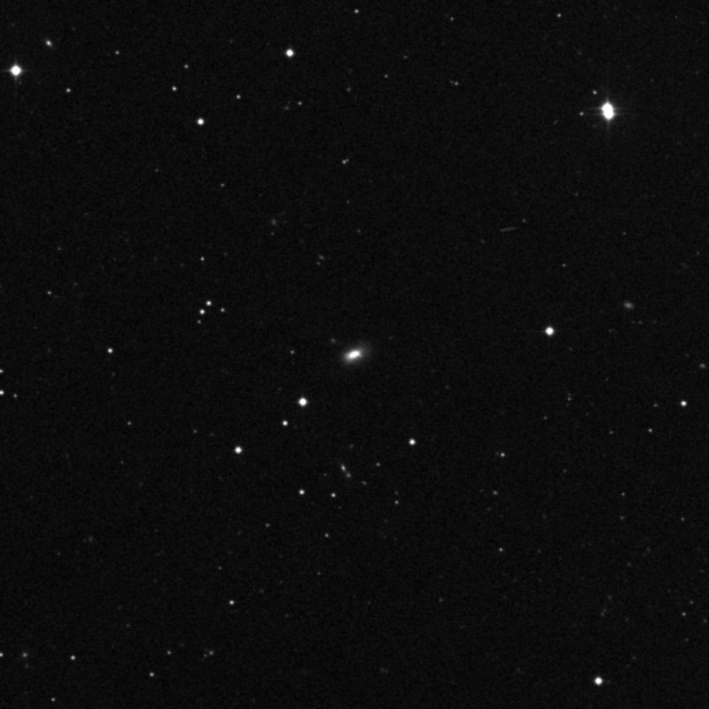 IC 692 - Zoom